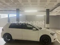 Usado VW Golf VII Advance 115 CV (84 kW) 2017 Blanco Familiar
