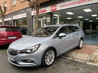 Usado Opel Astra Excellence 150 CV (110 kW) 2017 Gris / plata Familiar