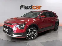 Usado Kia Niro 141 CV (103 kW) 2023 Granate SUV