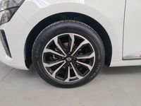 Usado Renault Clio V Techno 100 CV (73 kW) 2025 Blanco Berlina