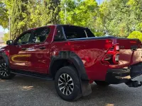 Usado Toyota HiLux Sport 204 CV (150 kW) 2024 Granate Pickup/Camioneta