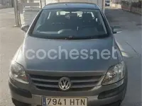 Usado VW Golf IV 75 CV (55 kW) 2005 Gris / plata Berlina