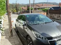 Usado Peugeot 208 82 CV (60 kW) 2019 Gris / plata Utilitario