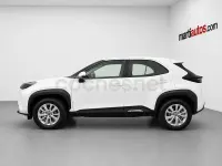 Usado Toyota Yaris Cross Business Edition 116 CV (85 kW) 2022 Blanco SUV