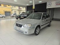Usado Hyundai Accent GLS 81 CV (59 kW) 2004 Gris / plata Berlina