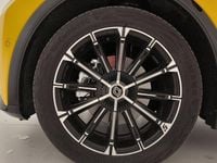 Usado Renault R5 Iconic 110 kW (150 CV) 2024 Amarillo Utilitario