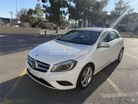 Käytetty Mercedes A180 Urban 109 HP (80 kW) 2015 Valkoinen Sedan