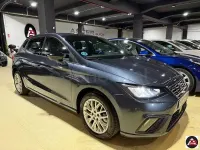 Usado Seat Ibiza FR 110 CV (80 kW) 2022 Gris / plata Berlina