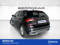 Usado Skoda Kamiq Ambition 110 CV (80 kW) 2024 Negro SUV