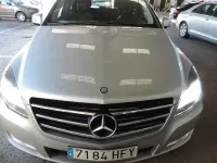 Usado Mercedes R350 265 CV (194 kW) 2012 Gris / plata Monovolumen