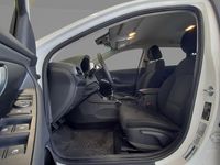 Usado Hyundai i30 120 CV (88 kW) 2022 Blanco polar Utilitario