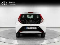Usado Toyota Aygo X-play 72 CV (52 kW) 2021 Blanco Utilitario