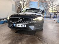 Usado Volvo V60 150 CV (110 kW) 2019 Gris / plata Familiar