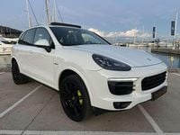 Usado Porsche Cayenne S E-Hybrid Platinum Edition 416 CV (305 kW) 2017 Blanco SUV