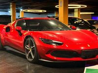 Usado Ferrari 296 830 CV (610 kW) 2024 Rojo Coupe
