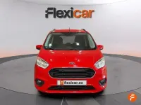 Usado Ford Tourneo Courier Trend 100 CV (73 kW) 2019 Rojo Monovolumen