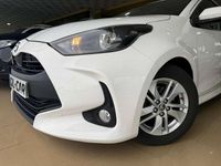 Usado Toyota Yaris Hybrid Business Edition 116 CV (85 kW) 2023 Blanco Utilitario