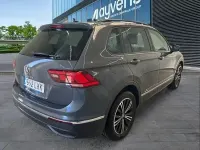 Usado VW Tiguan Life 150 CV (110 kW) 2022 Gris / plata SUV