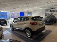 Usado Renault Captur Intens 120 CV (88 kW) 2013 Beige SUV