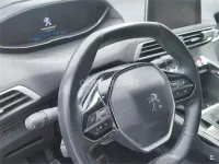 Usado Peugeot 3008 Allure 130 CV (95 kW) 2018 Azul SUV