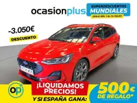 Usado Ford Focus ST-Line 155 CV (114 kW) 2024 Rojo Familiar