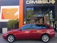 Usado Alfa Romeo 156 Progression 115 CV (84 kW) 2003 Granate Familiar