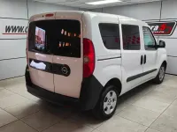 Usado Opel Combo 95 CV (69 kW) 2018 Blanco Monovolumen