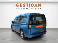 Usado VW Caddy 102 CV (75 kW) 2022 Azul Monovolumen