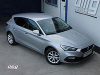 Usado Seat Leon Style 131 CV (96 kW) 2021 Gris / plata Berlina