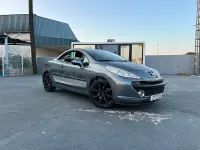 Usado Peugeot 207 CC 120 CV (88 kW) 2008 Gris / plata Descapotable
