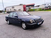 Usado Mercedes E290 Elegance 129 CV (94 kW) 1999 Azul Berlina