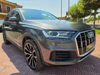 Usado Audi Q7 S-Line 231 CV (169 kW) 2023 Gris / plata SUV