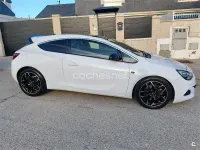Usado Opel Astra GTC 195 CV (143 kW) 2015 Blanco Berlina
