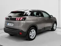 Usado Peugeot 3008 Active 131 CV (96 kW) 2022 Gris SUV