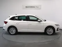 Usado Skoda Scala Selection 115 CV (84 kW) 2025 Blanco Utilitario