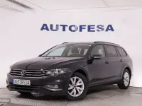 Usado VW Passat 122 CV (89 kW) 2021 Gris Familiar
