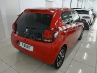 Usado Peugeot 108 Collection 82 CV (60 kW) 2017 Rojo Berlina