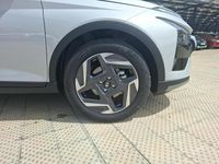 Usado Hyundai Bayon Blackline 100 CV (73 kW) 2025 Gris lumen (techo negro) SUV