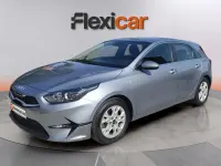 Usado Kia Ceed 136 CV (100 kW) 2023 Gris Utilitario