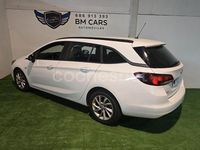 Usado Opel Astra 105 CV (77 kW) 2020 Blanco Familiar