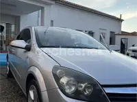 Usado Opel Astra GTC Sport 120 CV (88 kW) 2005 Gris / plata Berlina
