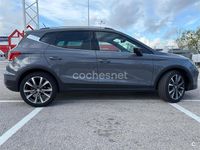 Usado Seat Arona FR 115 CV (84 kW) 2025 Gris / plata SUV