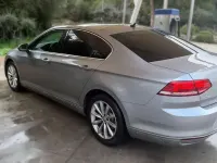 Usado VW Passat Advance 120 CV (88 kW) 2018 Gris Berlina