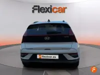 Usado Hyundai Bayon 100 CV (73 kW) 2024 Blanco SUV