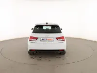 Usado Audi A1 Sportback Attraction 116 CV (85 kW) 2018 Blanco Utilitario