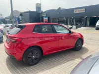 Usado Skoda Fabia Selection 115 CV (84 kW) 2024 Rojo Utilitario