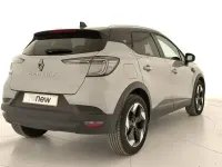 Usado Renault Captur Techno 100 CV (73 kW) 2026 Gris SUV
