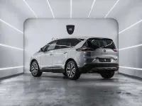 Usado Renault Espace Initiale Paris 160 CV (117 kW) 2018 Gris / plata Monovolumen