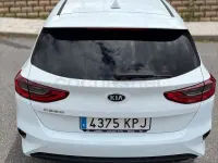Usado Kia Ceed 120 CV (88 kW) 2018 Blanco Utilitario