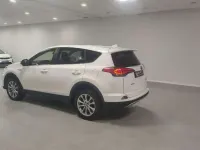 Usado Toyota RAV4 Hybrid Advance 197 CV (144 kW) 2016 Blanco SUV